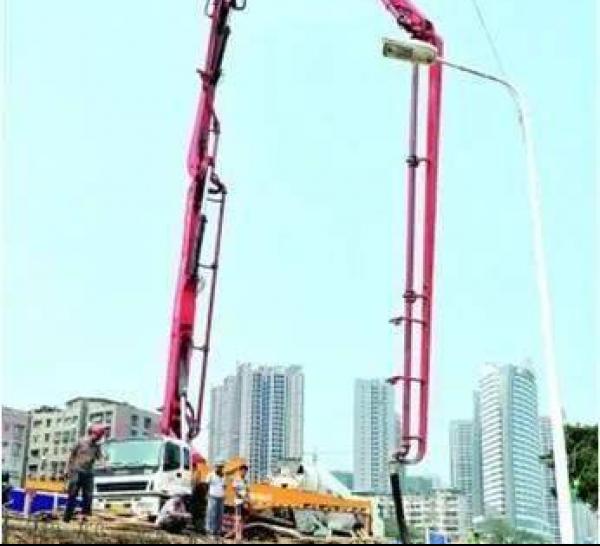 一種新型鍘刀式切菜器